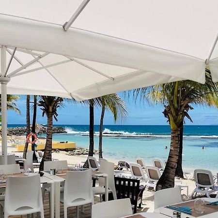 Tres Bel Appartement Avec Vue Mer, Acces Direct A La Plage Et Piscine Surveillee Saint-Francois  Εξωτερικό φωτογραφία