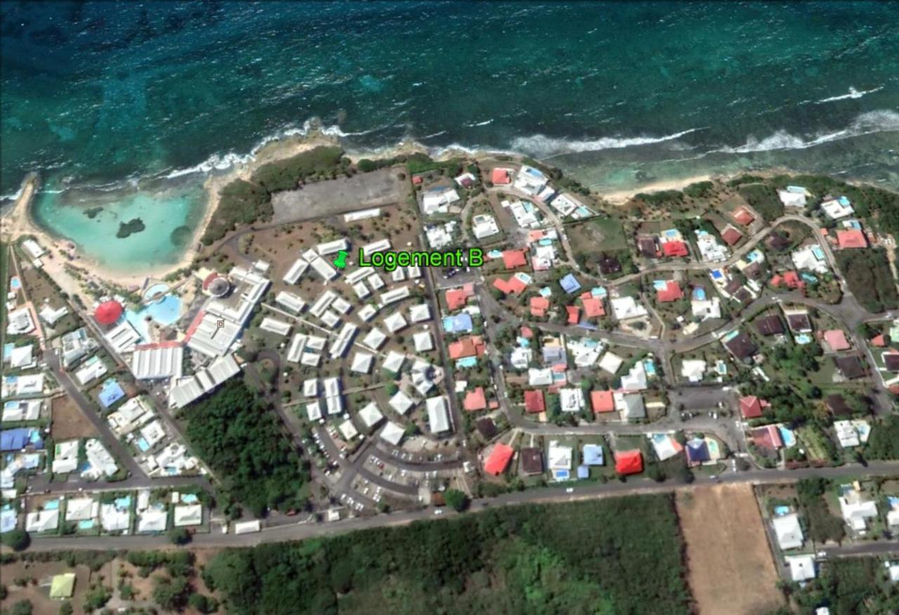 Tres Bel Appartement Avec Vue Mer, Acces Direct A La Plage Et Piscine Surveillee Saint-Francois  Εξωτερικό φωτογραφία